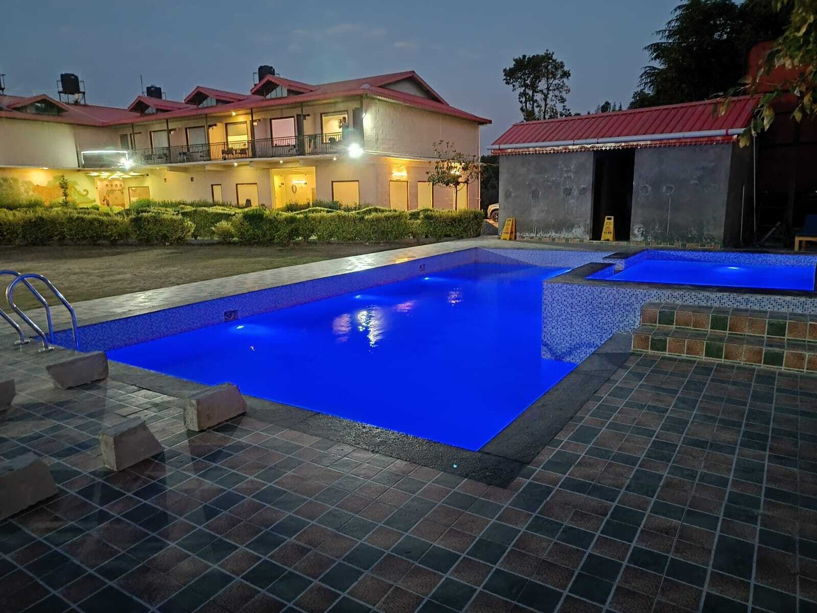 hotel-img