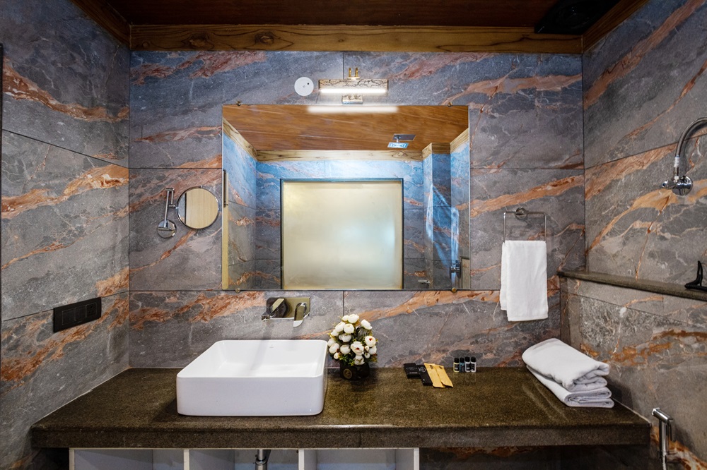 hotel-img