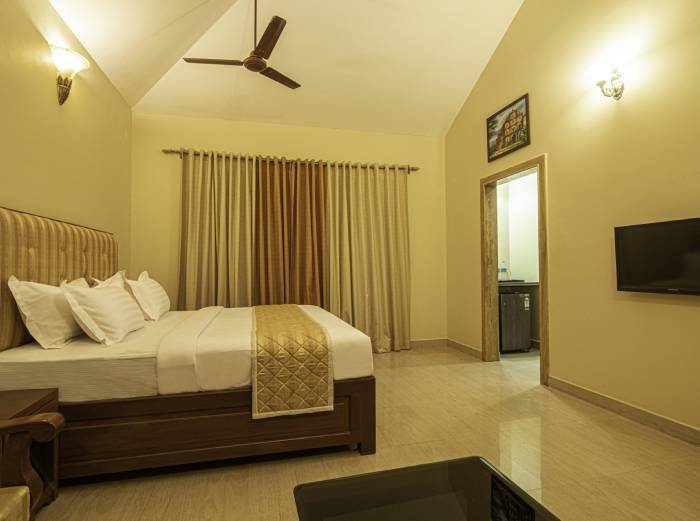 hotel-img