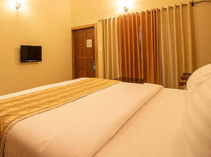 hotel-img
