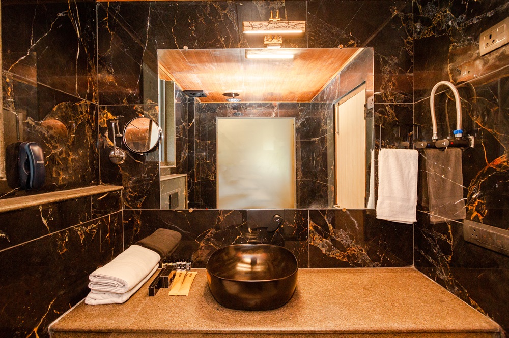 hotel-img