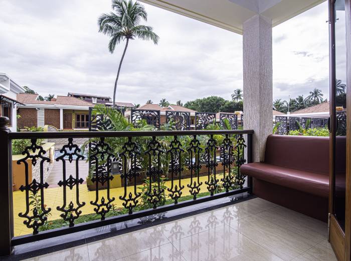 hotel-img